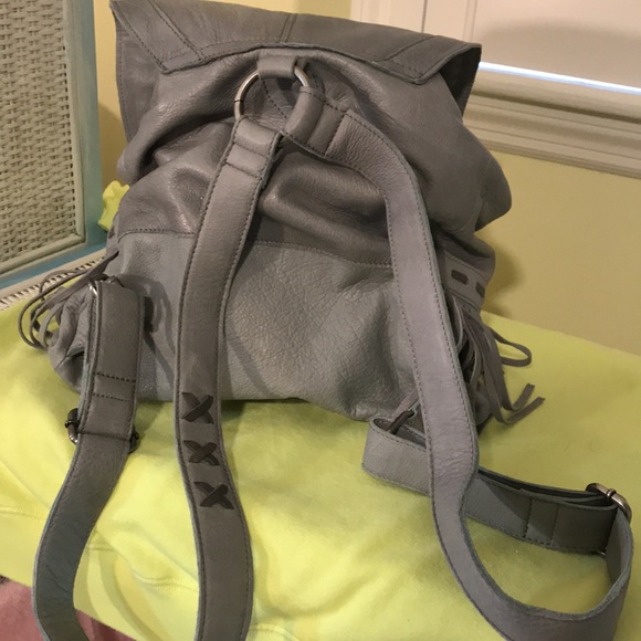 Backpack - Picture 5 of 7